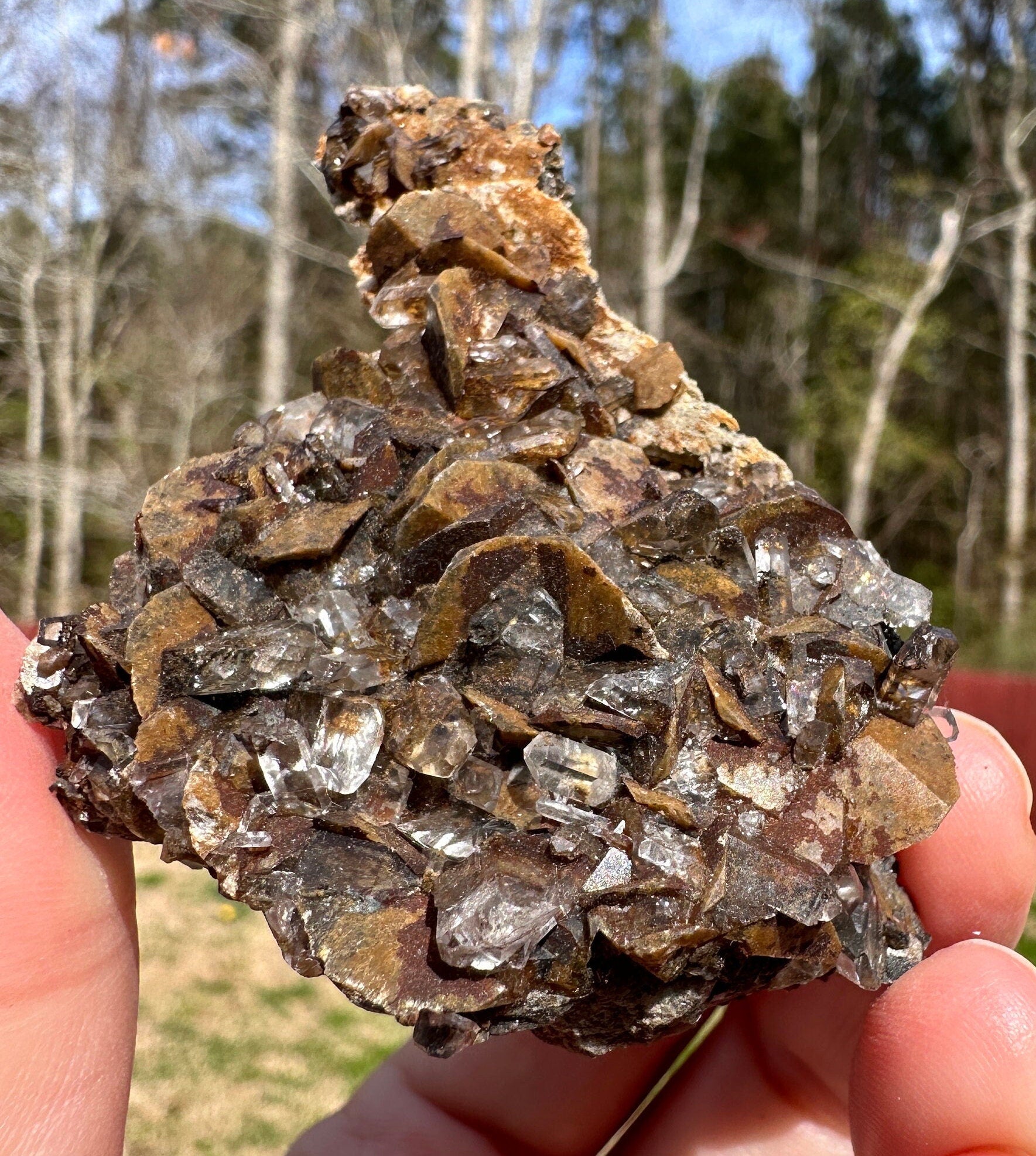 70 Grams Brown siderite with an uncommon needle tabby like quartz points formation