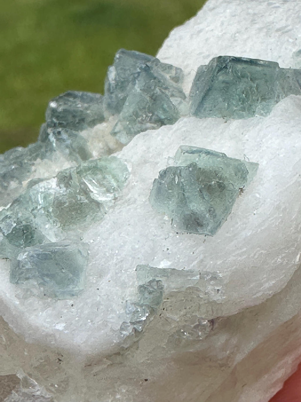 Natural Rare Green Octahedron Fluorite Crystal Mineral Specimen Huanggangliang