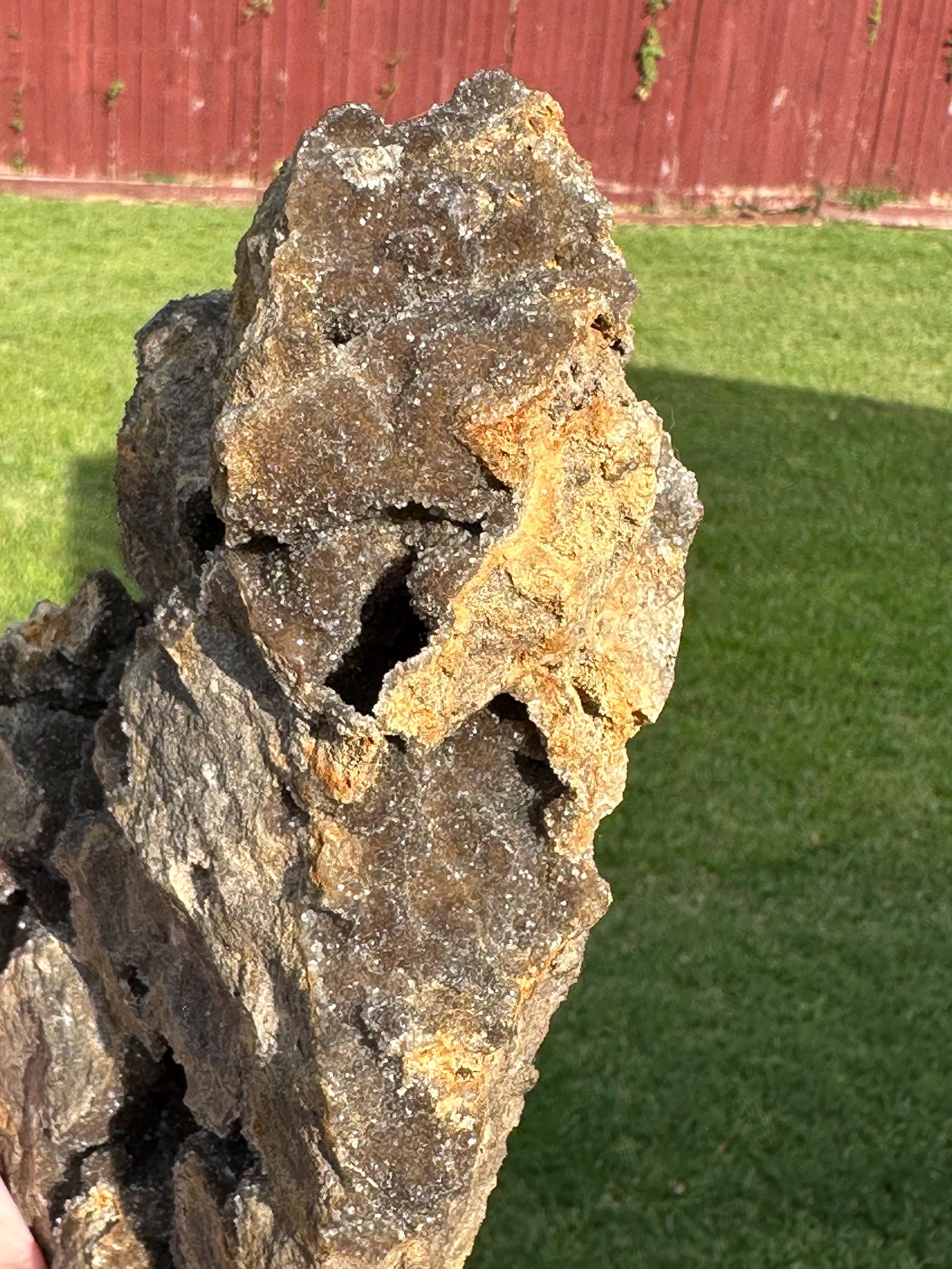 1571 grams Druze Dolomite Matrix, Unique and Exclusive Jewelry Display & Collector’s Specimen from Herkimer County, New York