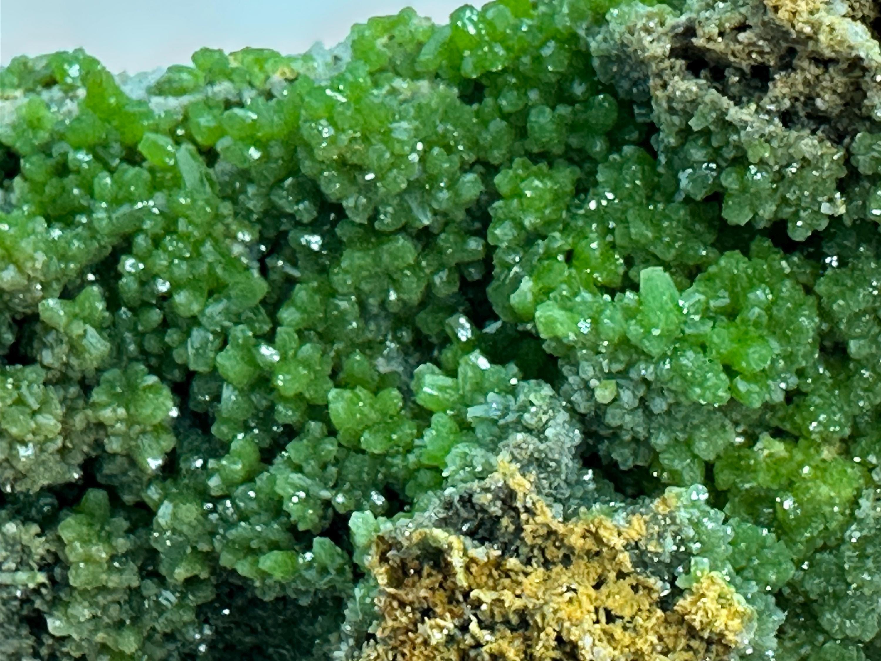 168 Grams High Quality Bright & Lustrous Green Pyromorphite Specimen