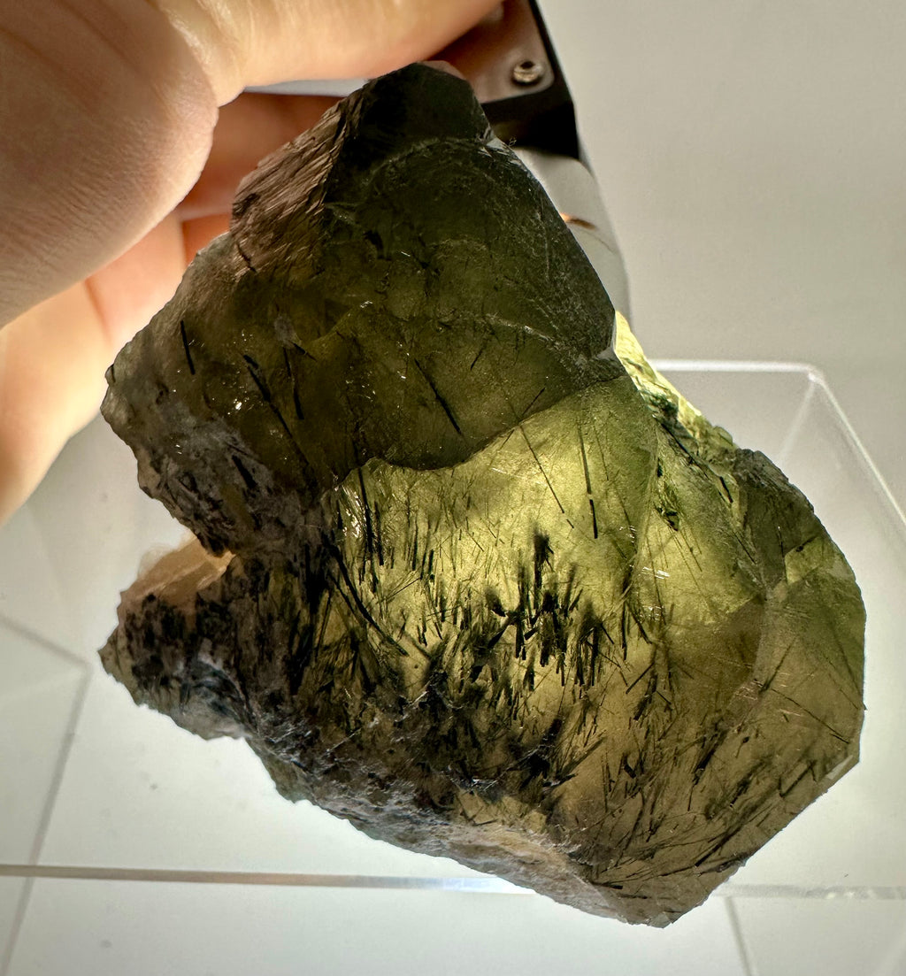 148 Grams Riebeckite-Rich Gwindel‑Like Quartz with Multiple Record Keepers — Skardu, Pakistan