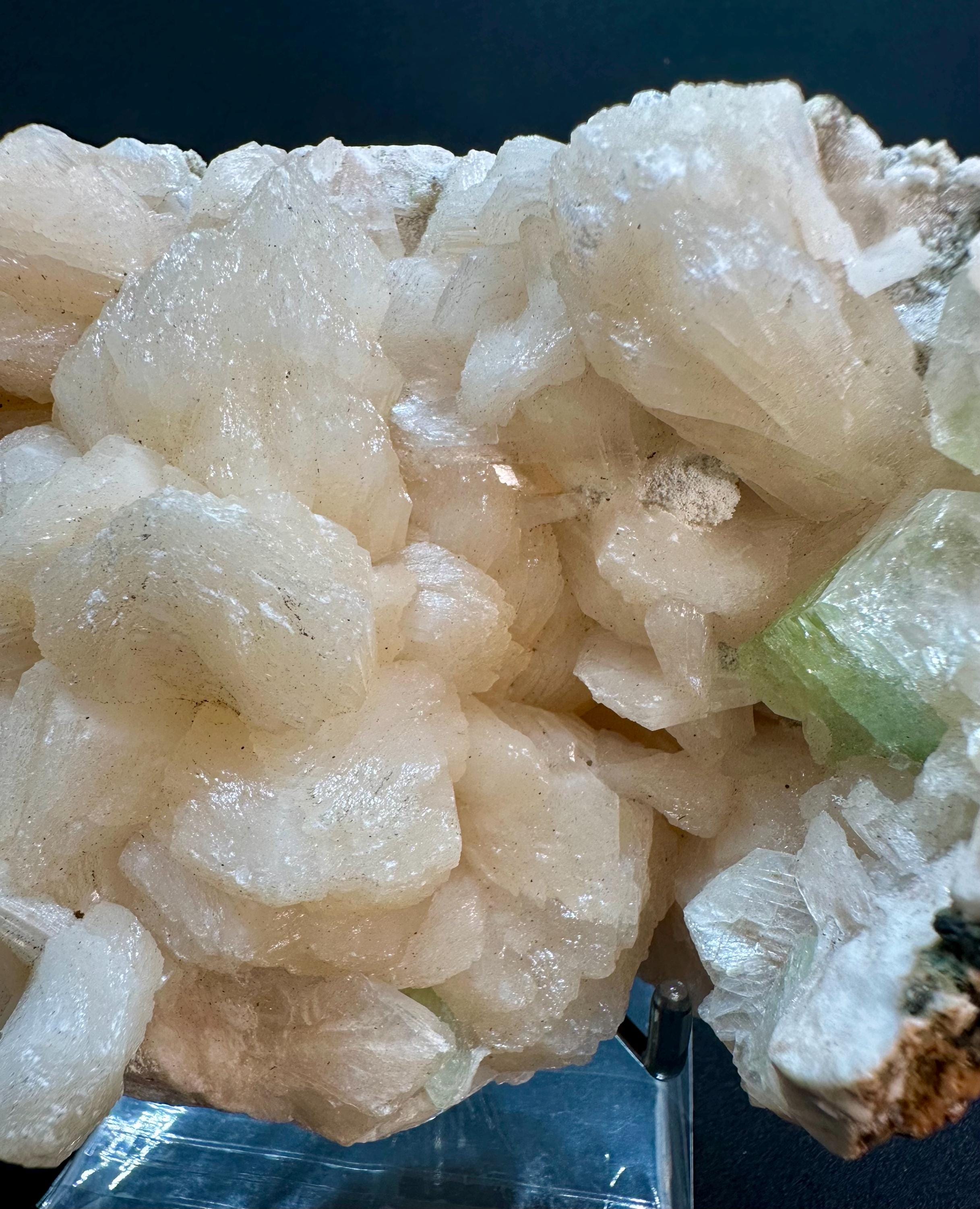 864 grams Peach Stilbite & Green Apophyllite Specimen sourced from the Deccan Traps of Maharashtra, India