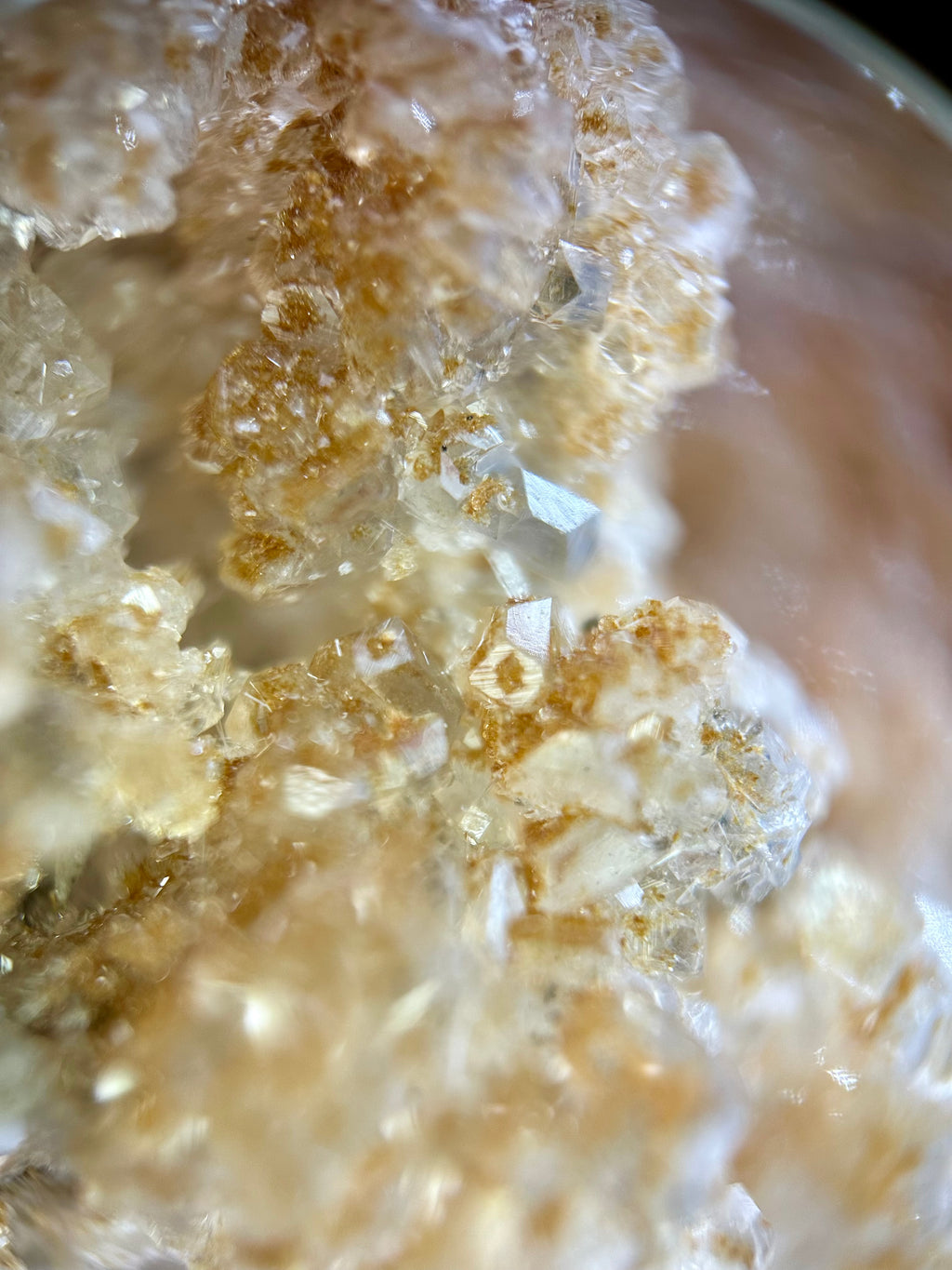 Recent Discovered Tan Micro‑Apophyllite Encrusting Quartz — Fengjiashan Mine, Hubei, China