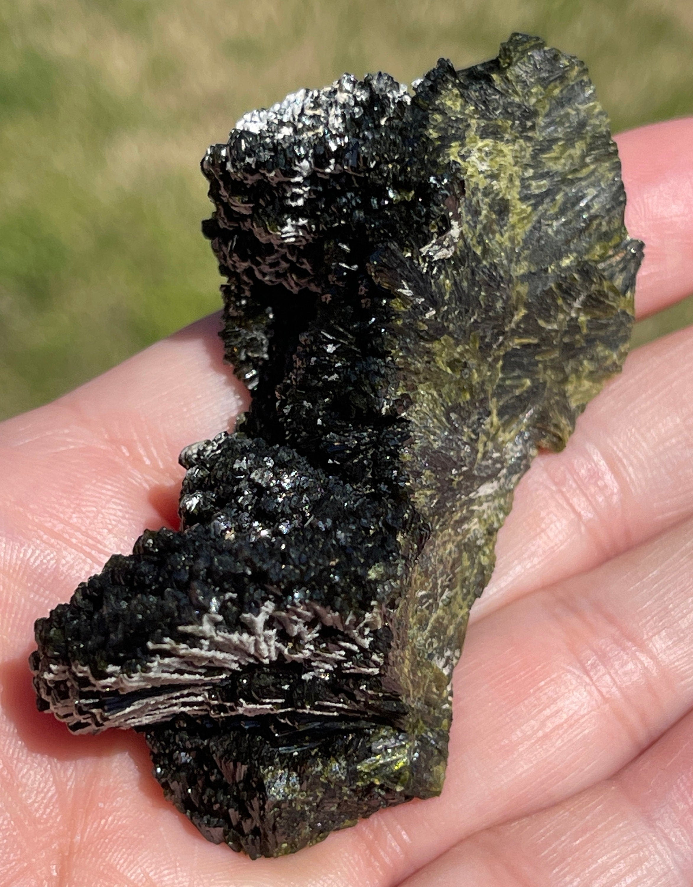 Very Sparkly Dark Green Epidote Fan Cluster