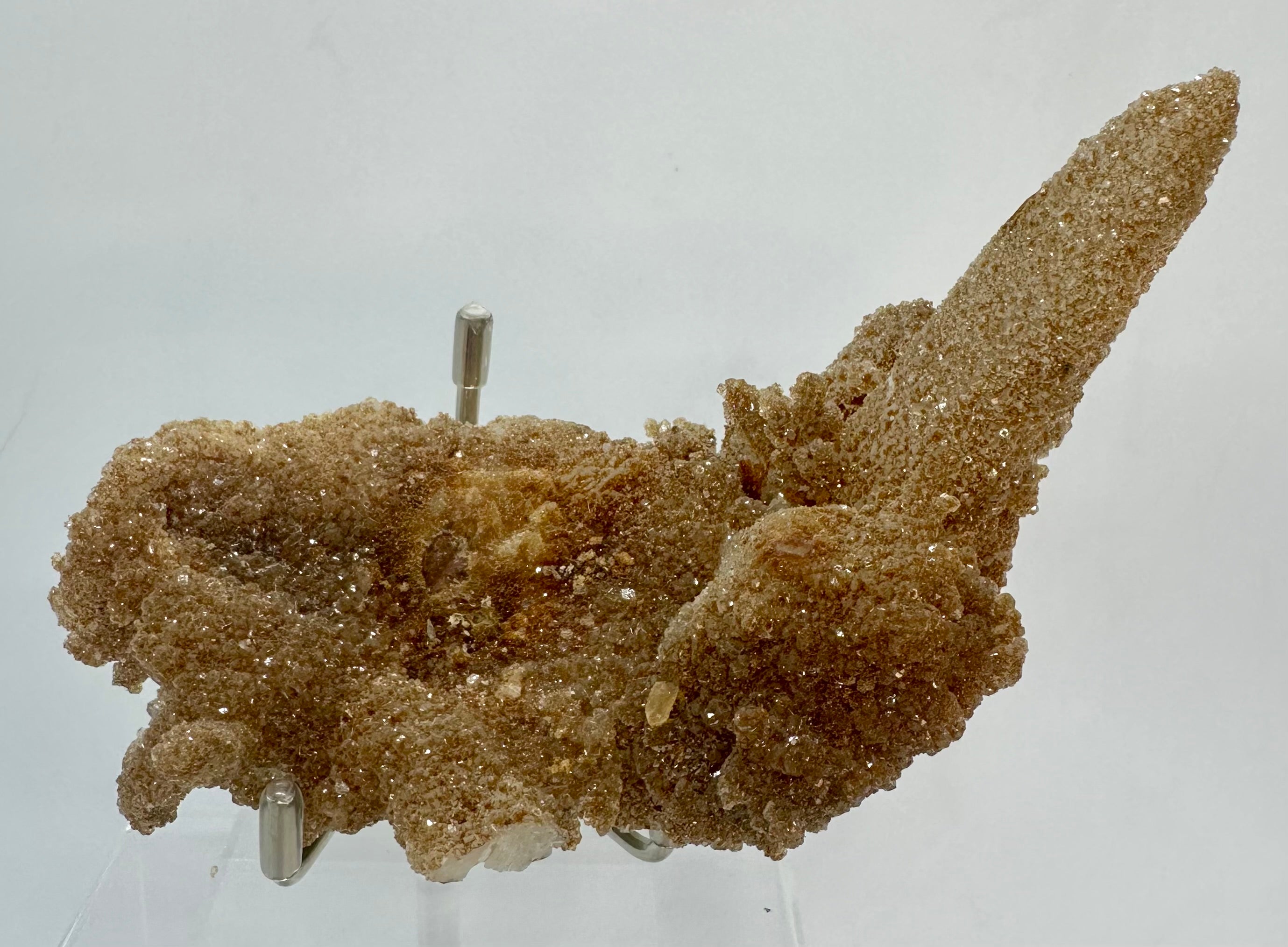 Recent Discovered Tan Micro‑Apophyllite Encrusting Quartz — Fengjiashan Mine, Hubei, China