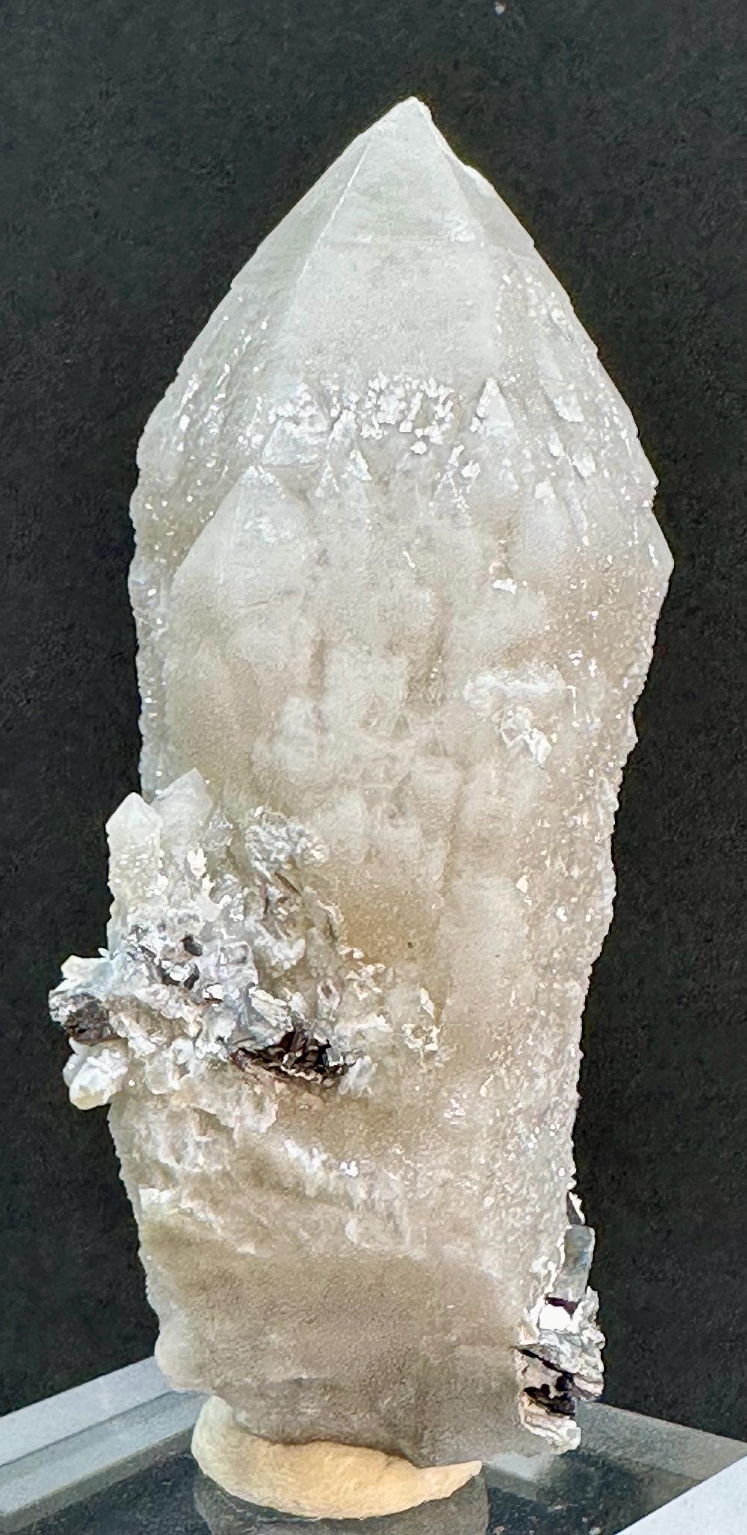 91 Grams Self Healed White Candle Quartz with Specularite Zoning from Bahía, Brazil