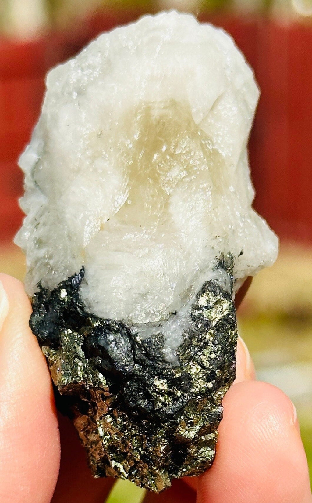 51 Grams Candle Quartz on a Chalcopyrite over Spharelite Matrix from Madagascar