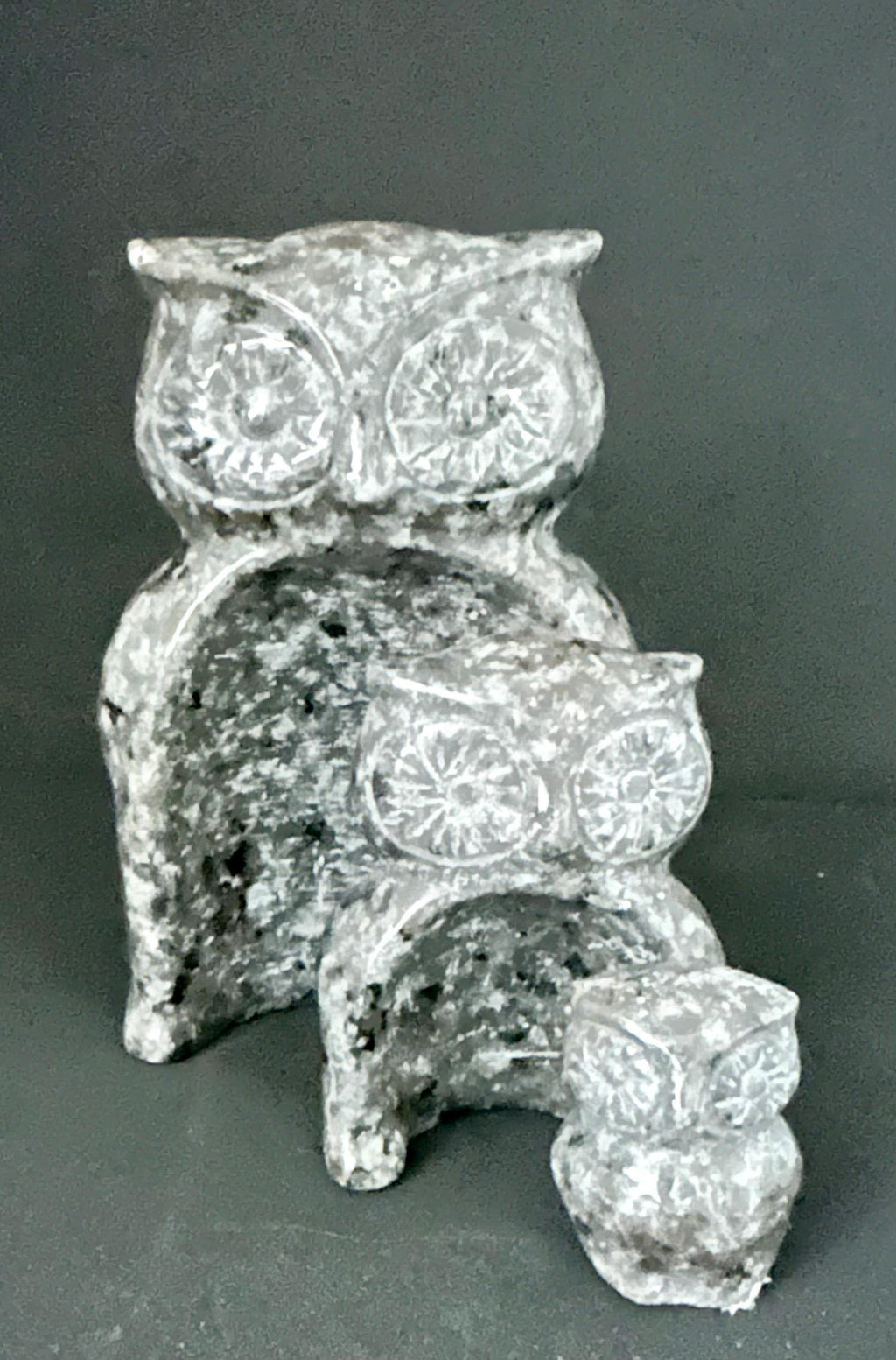 Yooperlite Stackable Owl Family – Glowing Crystal Guardians for Intuition, Protection & Emotional Healing