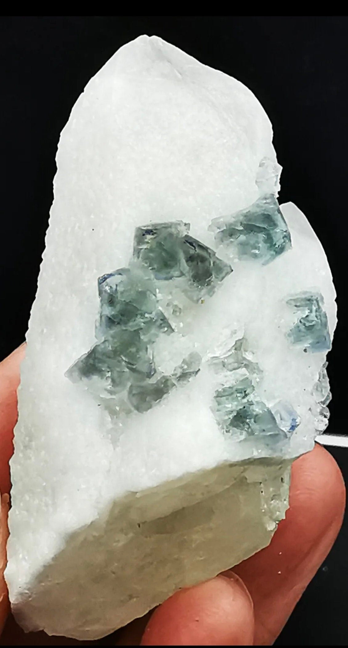 Natural Rare Green Octahedron Fluorite Crystal Mineral Specimen Huanggangliang